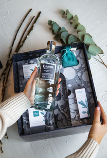 Barra Distillers & ishga Skincare Set